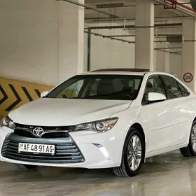 Toyota Camry 2016