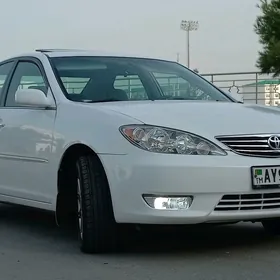 Toyota Camry 2004