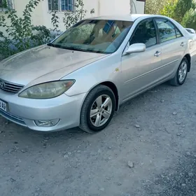 Toyota Camry 2004