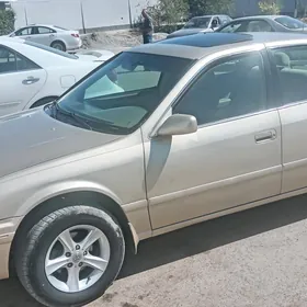 Toyota Camry 2001