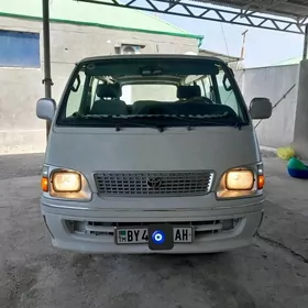 Toyota Hiace 2004