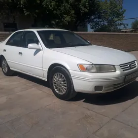 Toyota Camry 1998