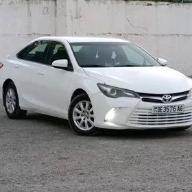 Toyota Camry 2017