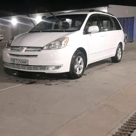 Toyota Sienna 2004