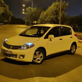 Nissan Versa 2010