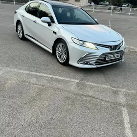 Toyota Camry 2023