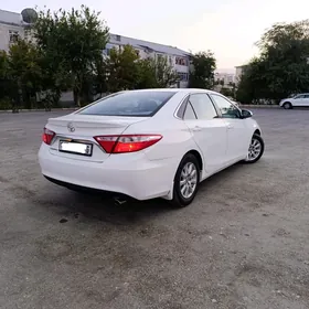 Toyota Camry 2017