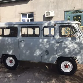 UAZ 2206 2000