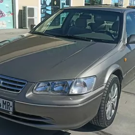 Toyota Camry 1998