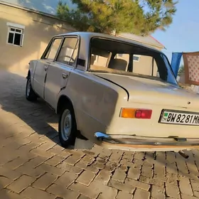 Lada 2104 1985