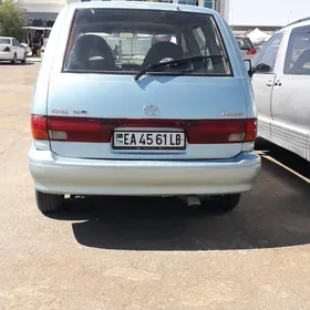 Toyota Previa 1991