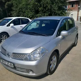 Nissan Versa 2010