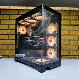 RYZEN 7 7800X3D, RTX 4070 SUPE