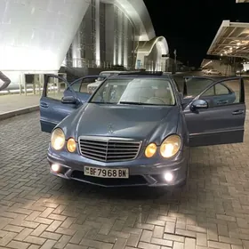 Mercedes-Benz E320 2004