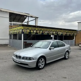 BMW E39 2001