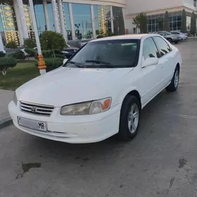 Toyota Camry 1997