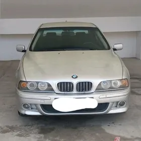 BMW E39 2000