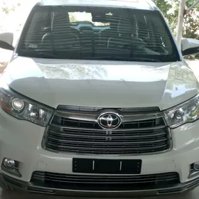 Toyota Highlander 2015