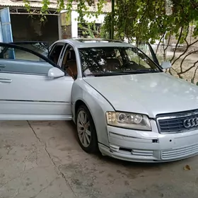 Audi A8 2005