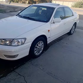 Toyota Camry 2000