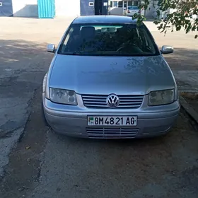 Volkswagen Bora 2003