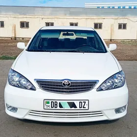 Toyota Camry 2004