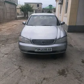 Nissan Maxima 2000