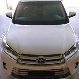 Toyota Highlander 2019