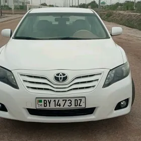 Toyota Camry 2010