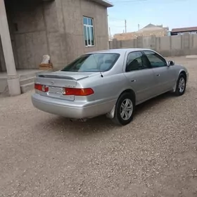 Toyota Camry 2001