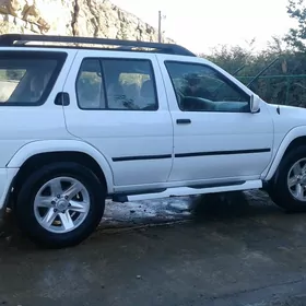 Nissan Pathfinder 2002