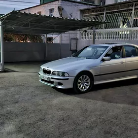 BMW E39 2003