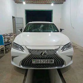 Lexus ES 350 2021