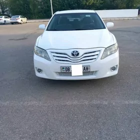 Toyota Camry 2011