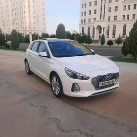 Hyundai Elantra GT 2018