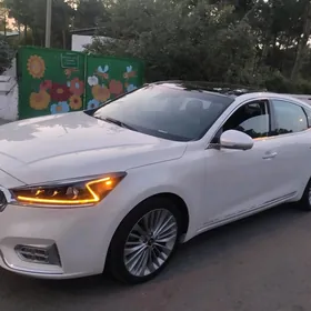 Kia Cadenza 2017