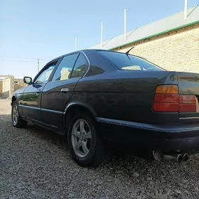 BMW 535 1990