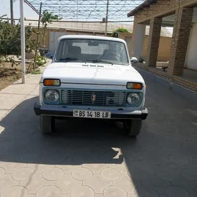 Lada Niva 1998