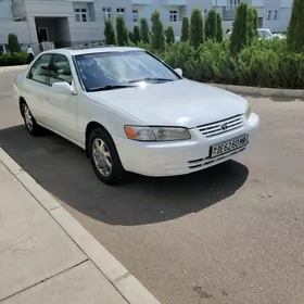 Toyota Camry 1998