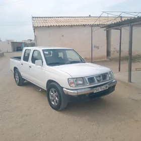 Nissan Navara 1999