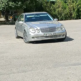 Mercedes-Benz E320 2004