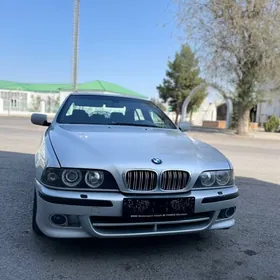 BMW E39 1999