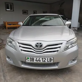 Toyota Camry 2010