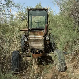 MTZ T-28 2005