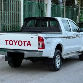 Toyota Hilux 2014