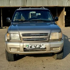 Isuzu Trooper 2001