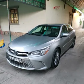 Toyota Camry 2017