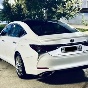 Lexus ES 350 2023