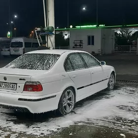 BMW E39 2003