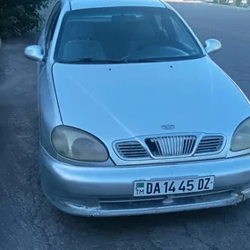 Daewoo Lanos 1998